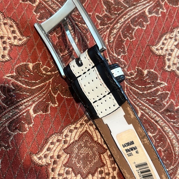 Mens Preowned leather belt black/white - Picture 5 of 8